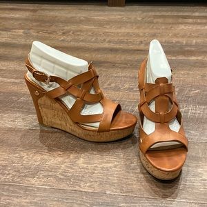 Guess wedges